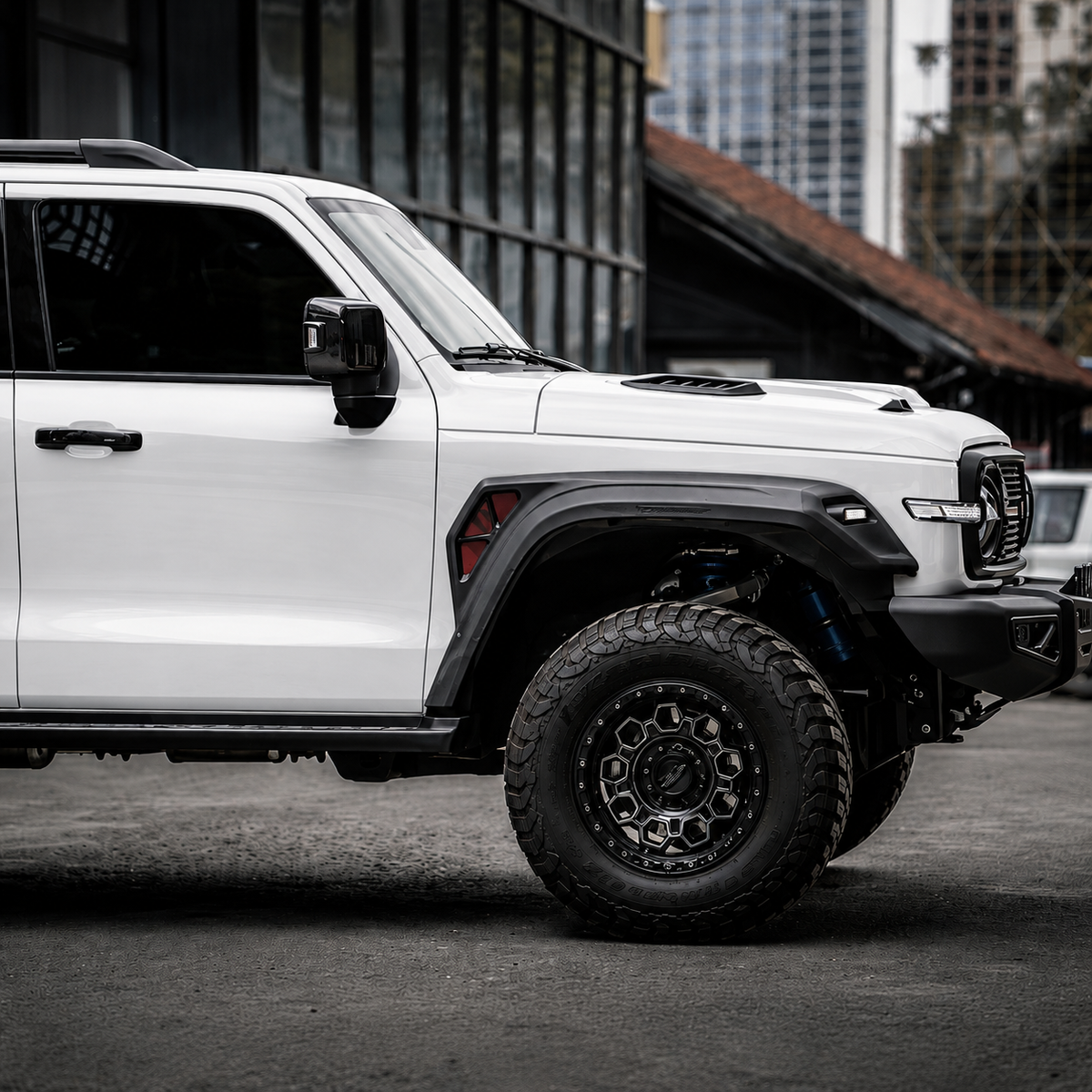 GWM TANK 300 Topfire™ Darkest Fender Flares with Inner Liners