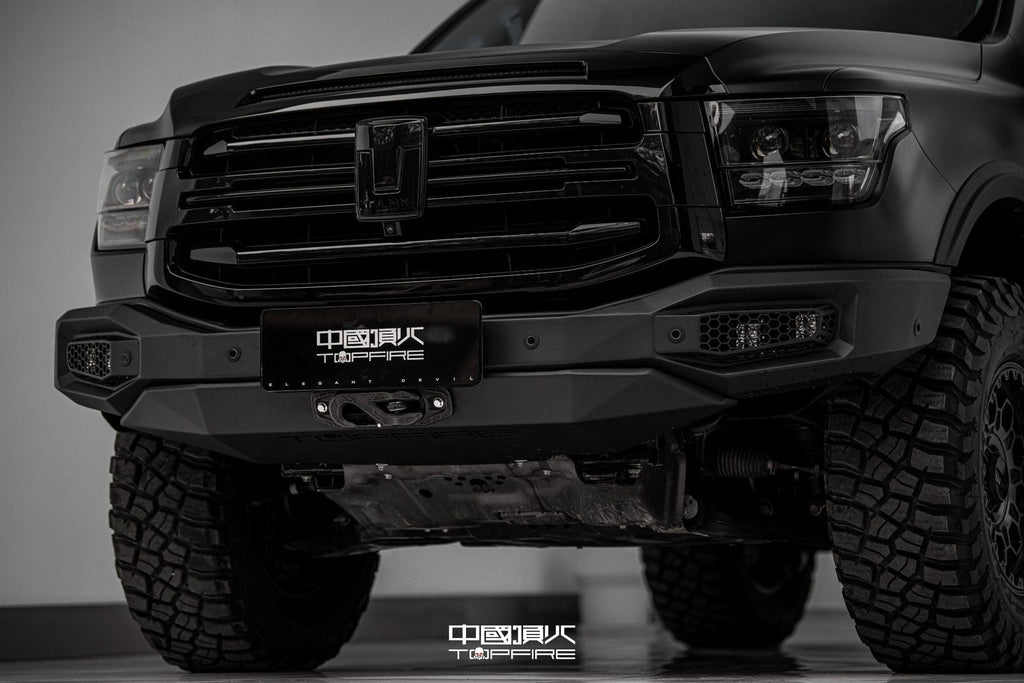 Tank 500 Topfire™ Darkest Front – close view