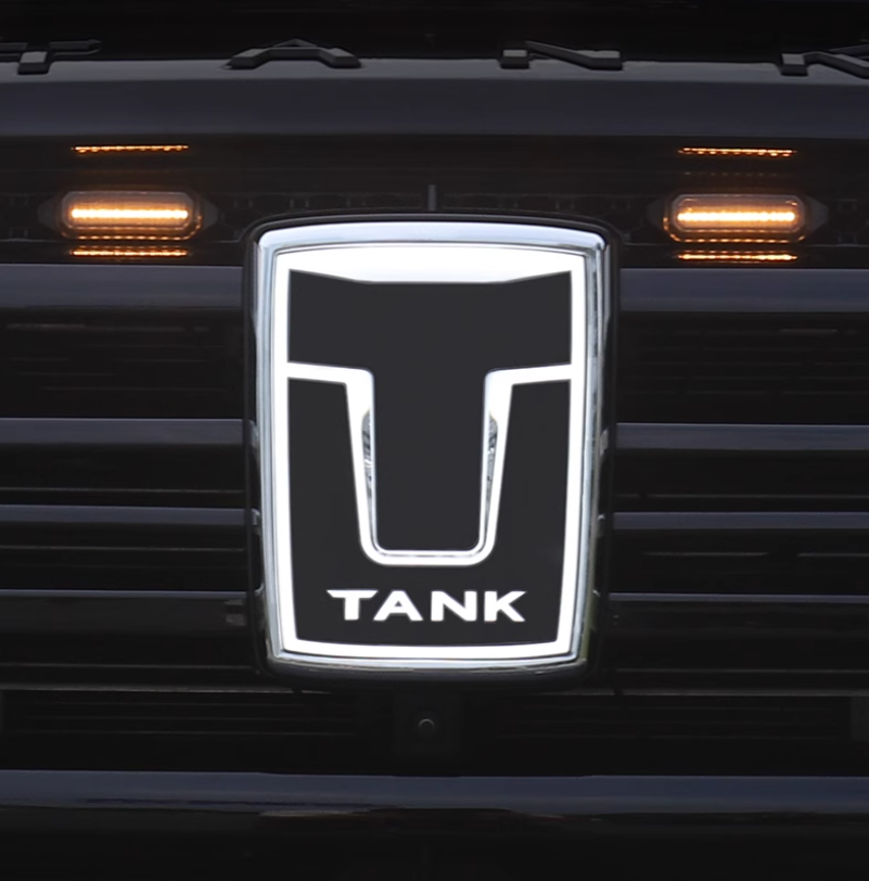 Tank 500 LED Logo – illuminated